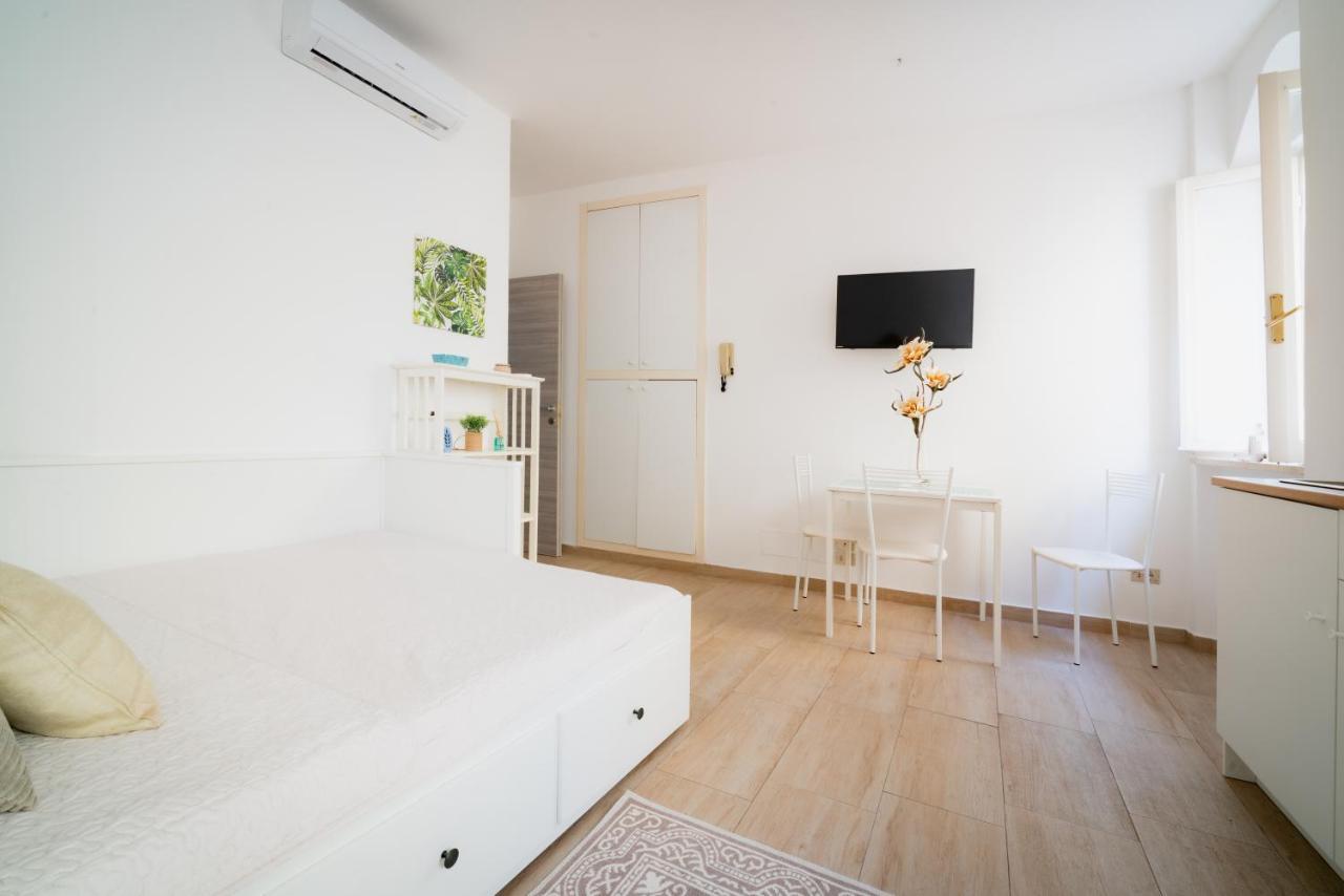 Apartment Per Coppie Nel Cuore Di Desenzano Castello