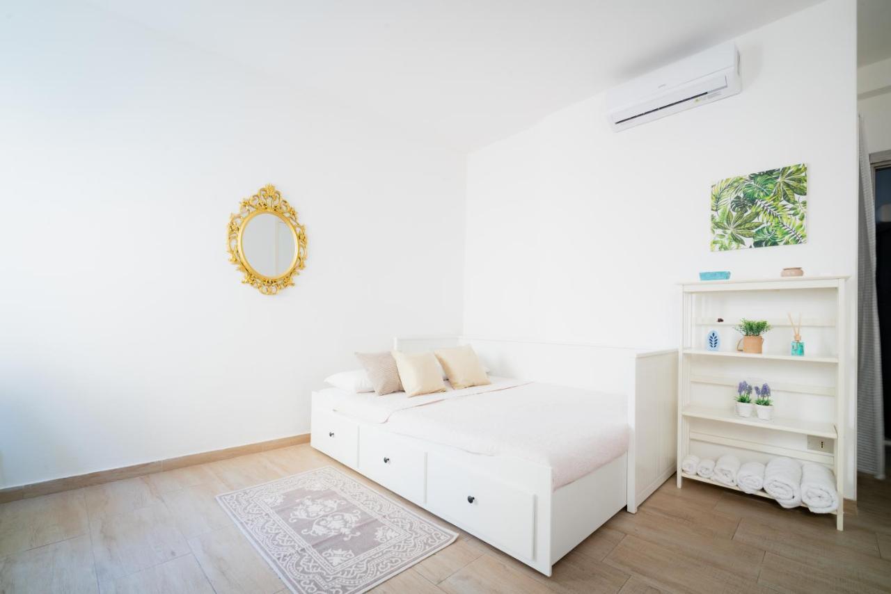 Apartment Per Coppie Nel Cuore Di Desenzano Castello Desenzano del Garda