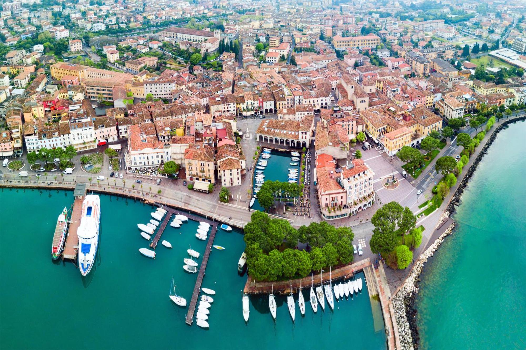 Apartment Per Coppie Nel Cuore Di Desenzano Castello